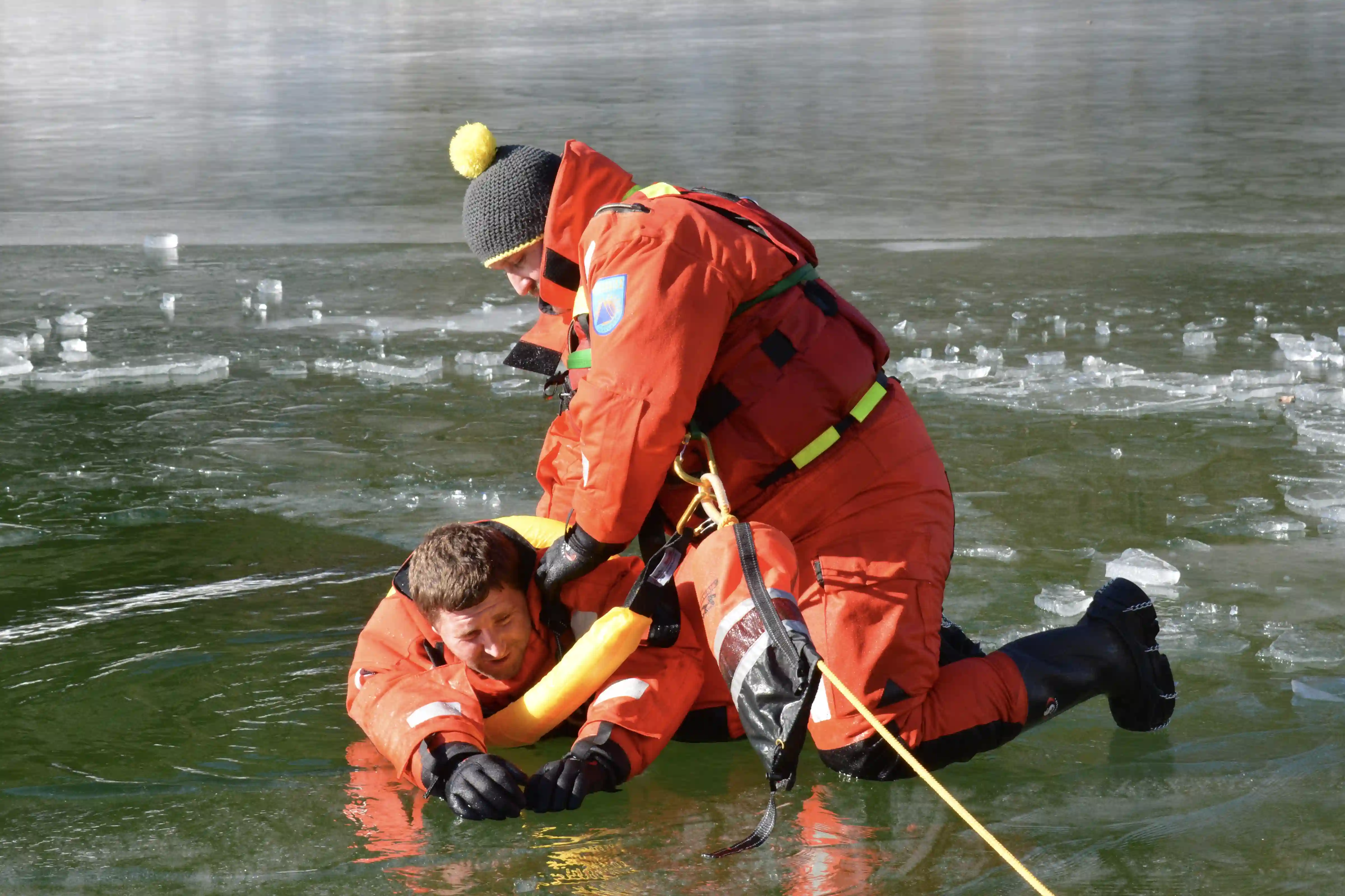 Rescue 3 Ice Rescue Technician Course Saving Person From Cold Water In Lake With Ice
