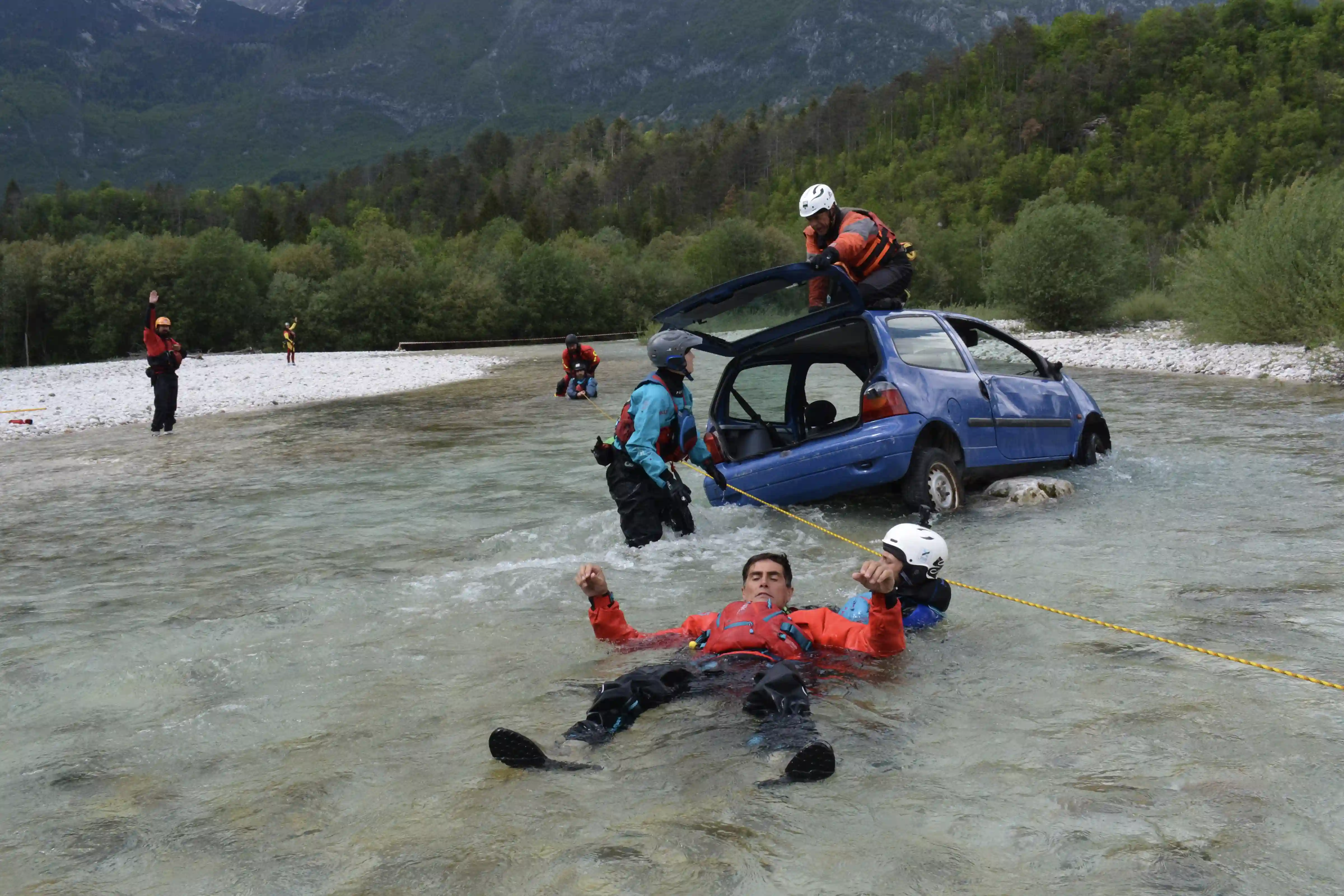 Rescue 3 Vehicles From Water Saving Person From Trunk Of A Car In A River With Ziplin