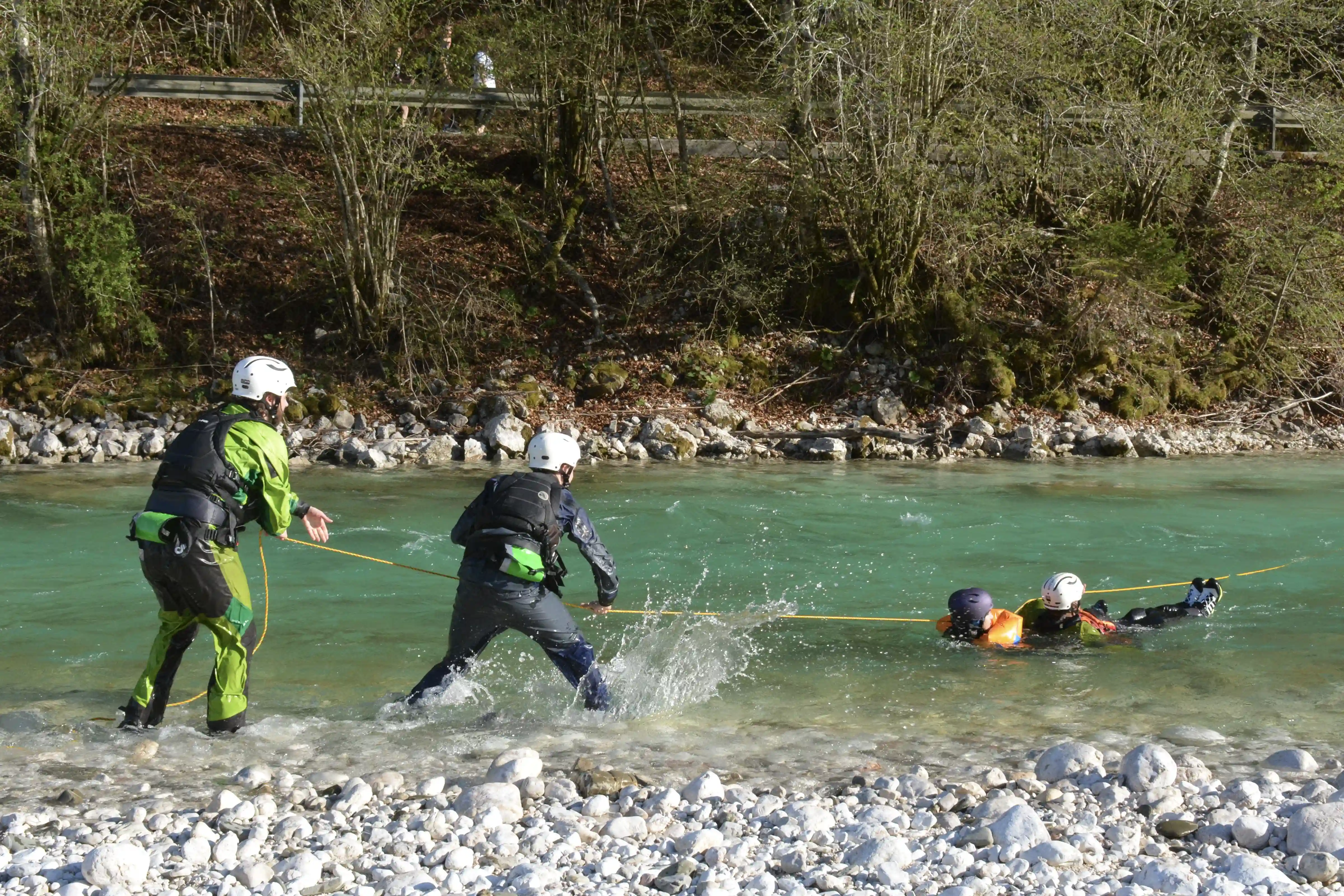 Rescue 3 Whitewater Rescue Technician Instructor Course Lifebait On Person In Whitewater