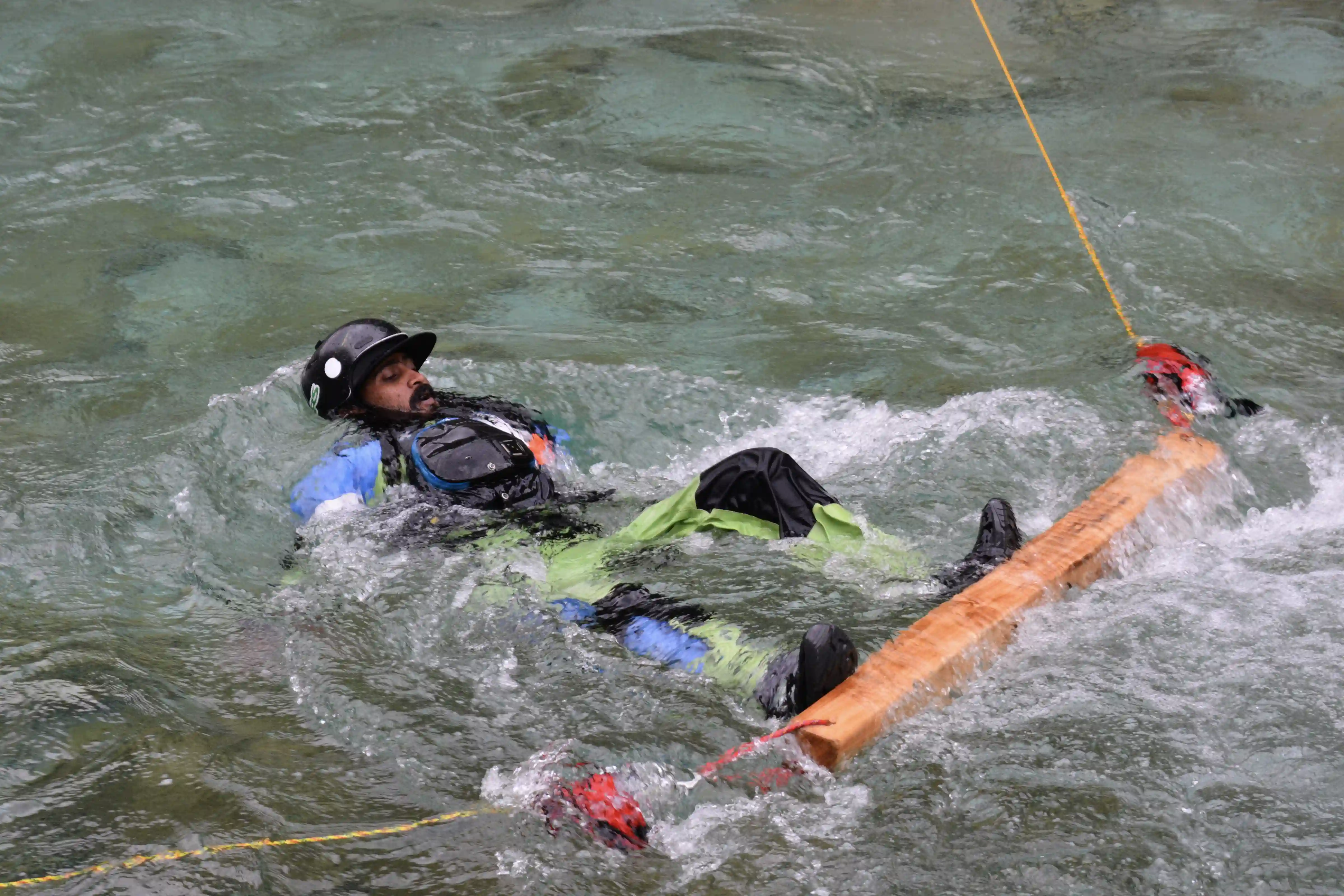 Rescue 3 Whitewater Technician Pro Course Scenario Pushing Feet Against Strainer